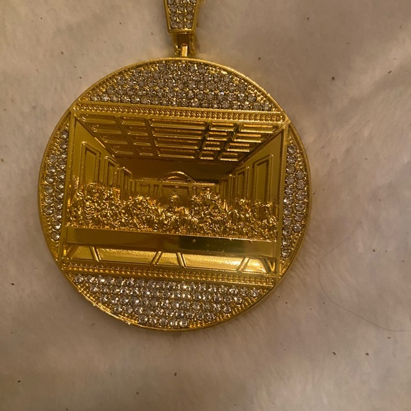 Very LARGE Gold and Silver Round Pendant - Picture 2 of 3